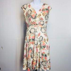GILLI FLORAL DRESS MADE IN USA. SIZE S
